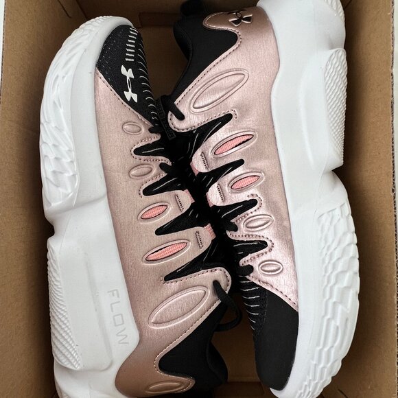 Under Armour UA Flow Breakthru 4 Womens Black Rose Gold, Sz 8.5 New with Box! - Picture 4 of 14
